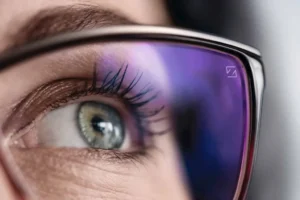 Lee más sobre el artículo Lentes Zeiss: Qué Son y Por Qué Son Diferentes a los Lentes Convencionales