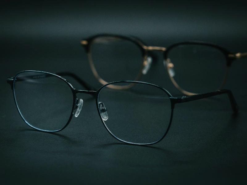 Lee más sobre el artículo Lentes Zeiss precio en Colombia: cuánto cuestan y qué gama elegir